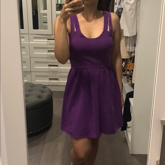 Flirty minidress in beautiful fuschia colour - Picture 1 of 2